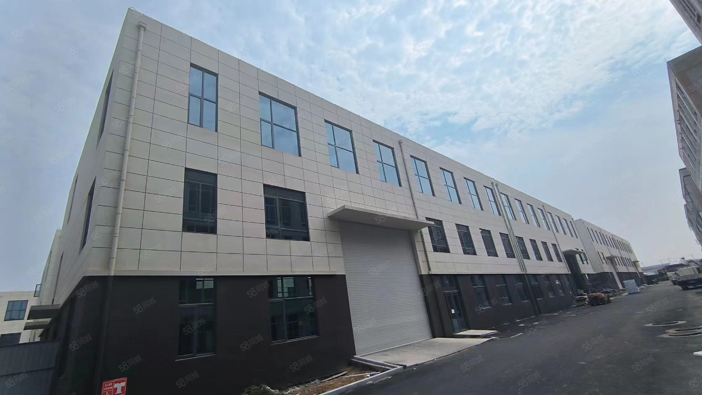 (出售) 出售淀山湖国土93亩，一栋单层29500平，年限2060年