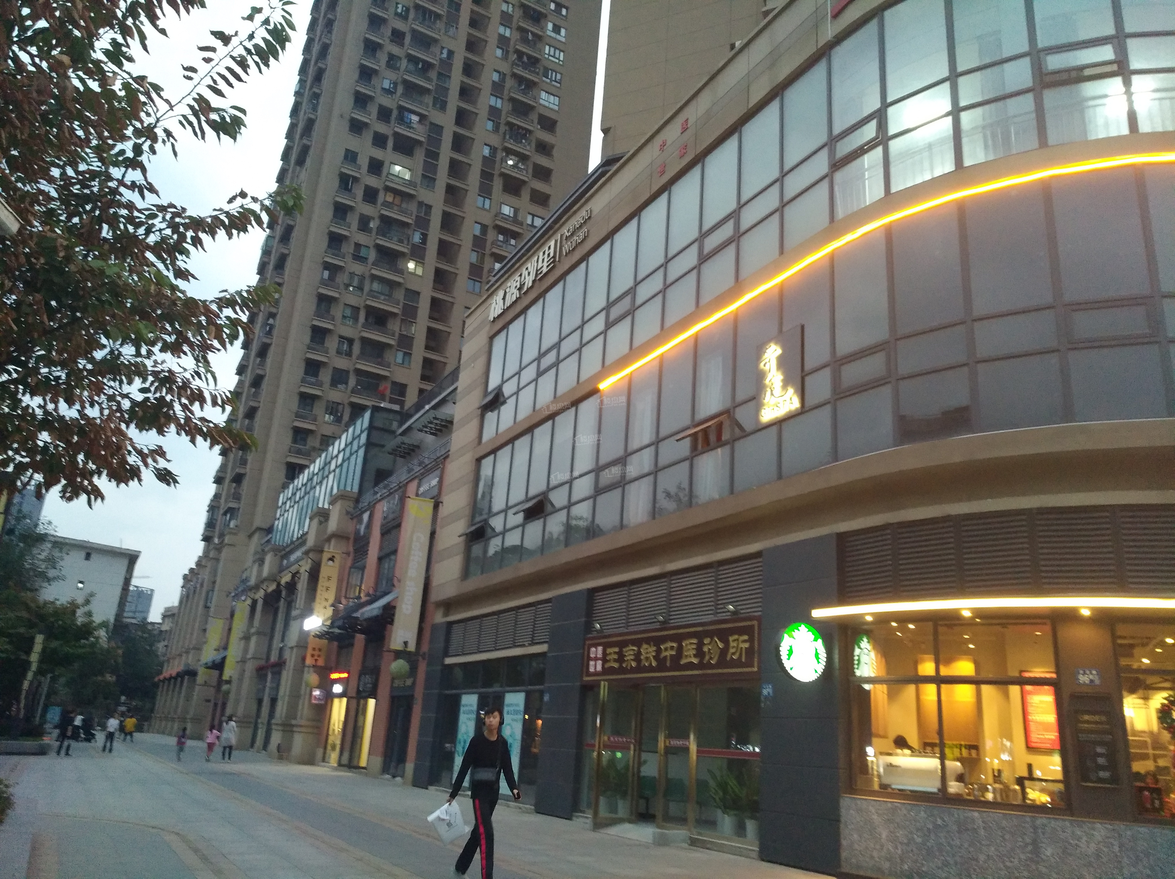 (出售) （天降呻铺）千灯高架口炎中路，120平售50万，位置真的不错