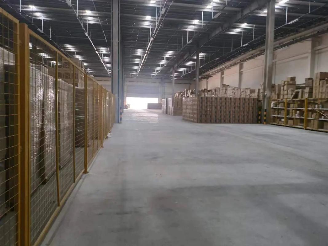 (出租) 个人出租，蓬朗小型厂房二楼650平，三楼460平，有意联系