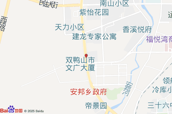 尖山区写字楼实景：双鸭山尖山区写字楼出租2000㎡ 钢混结构 采光好 带空调 免费车位（第1张）