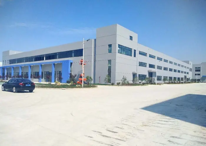 周市镇厂房实景：昆山周市 厂房出售1600㎡ 砖混结构 标准厂房 有货梯（第1张）