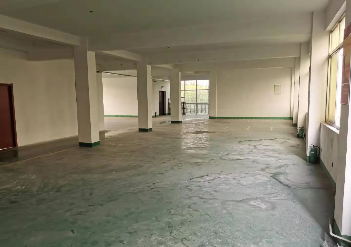 南康区厂房实景：赣州南康区 厂房出租1500㎡ 钢结构 带喷淋 全新（第1张）