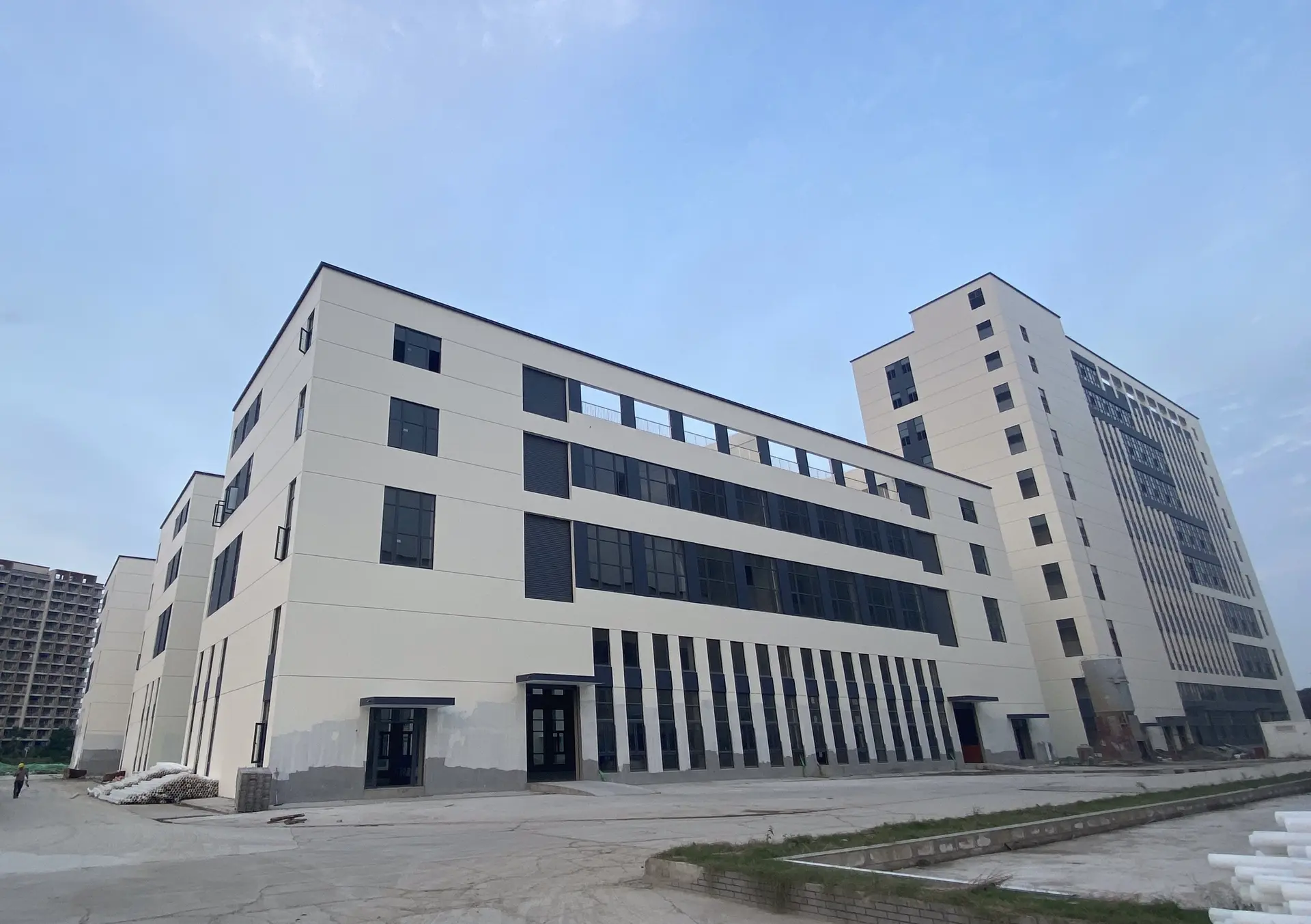 巴城镇厂房实景：昆山巴城镇石牌镇 厂房出租2500㎡ 钢混结构 丙类消防 全新（第1张）