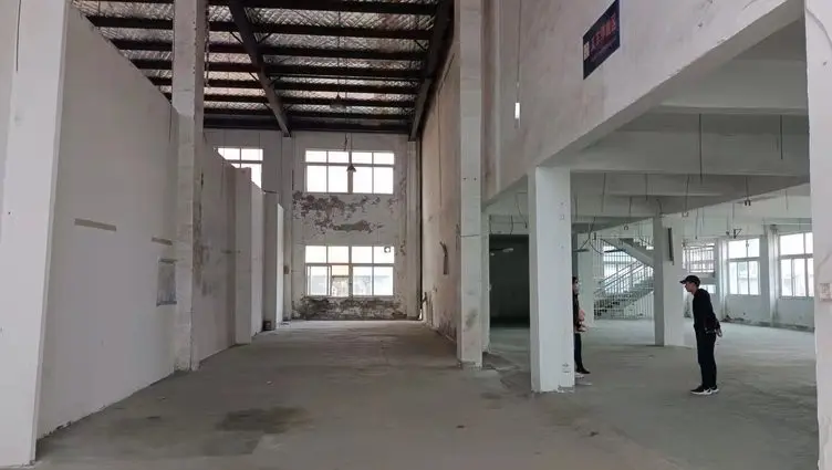 南康区仓库实景：赣州南康区 仓库出租1200㎡ 钢混结构 通风 带月台（第1张）