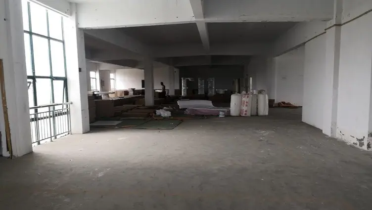 南康区仓库实景：赣州南康区 仓库出租2500㎡ 钢结构 防潮 带货梯（第1张）