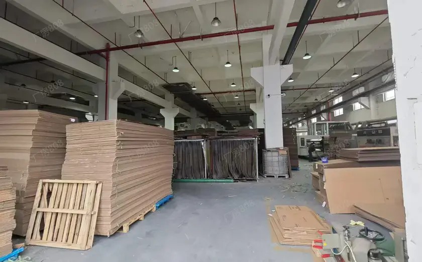 昆山开发区蓬朗1500㎡一楼厂房出租-丙类消防-带牛腿地坪-原房东直租实景图（2）