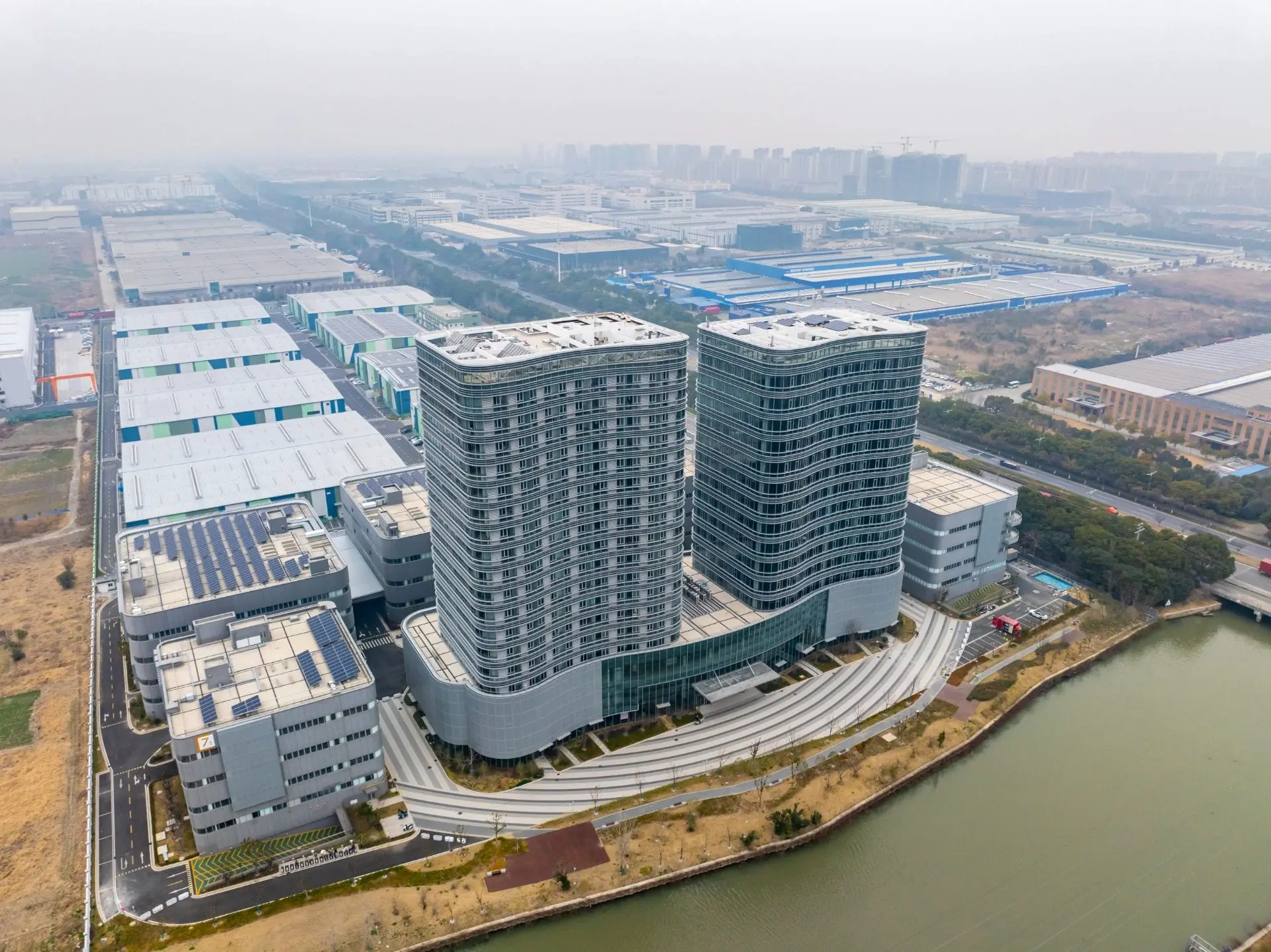 昆山市厂房实景：苏州昆山市厂房14152㎡出租铱工场周市科创产业园（第1张）