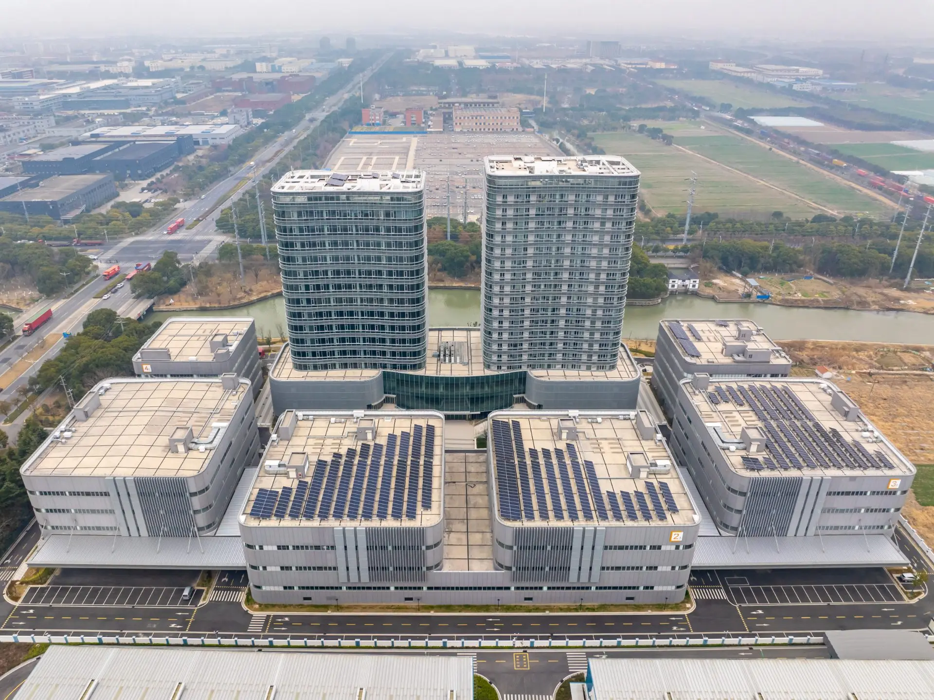 千灯镇写字楼实景：昆山千灯镇写字楼14527㎡出租铱工场科创产业园框架结构（第2张）
