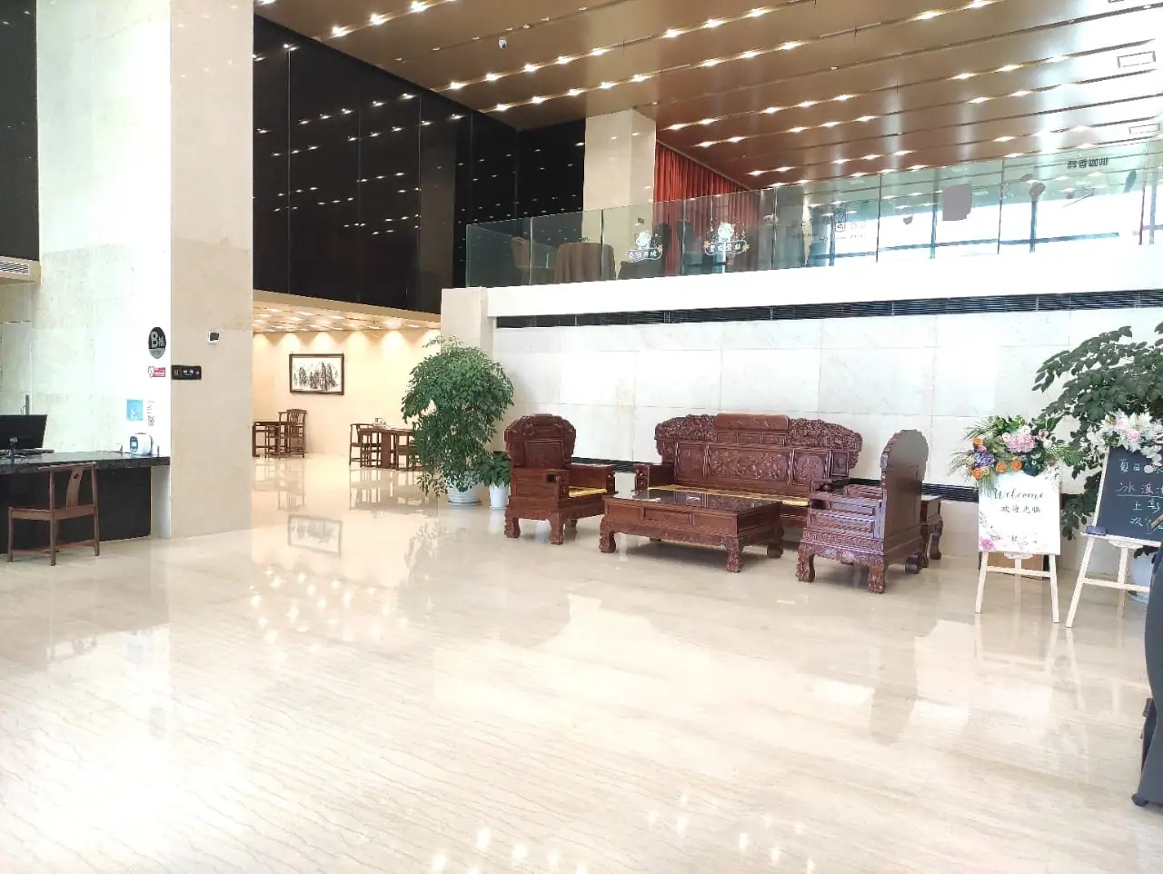 松江区九亭镇写字楼实景：上海松江区九亭镇写字楼59㎡出租精装可分割（第3张）