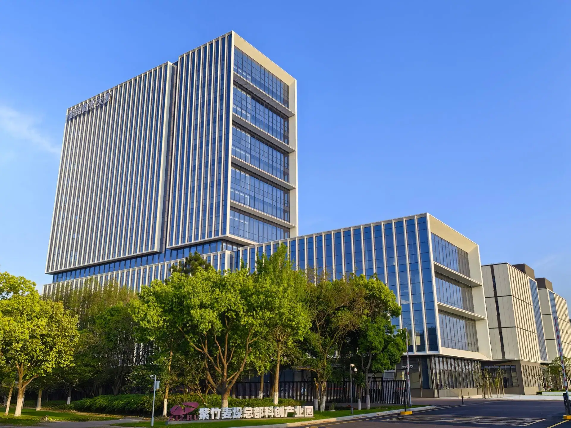 昆山高新区园区实景：苏州昆山高新区园区1200㎡出租产业园招商整栋出租（第1张）