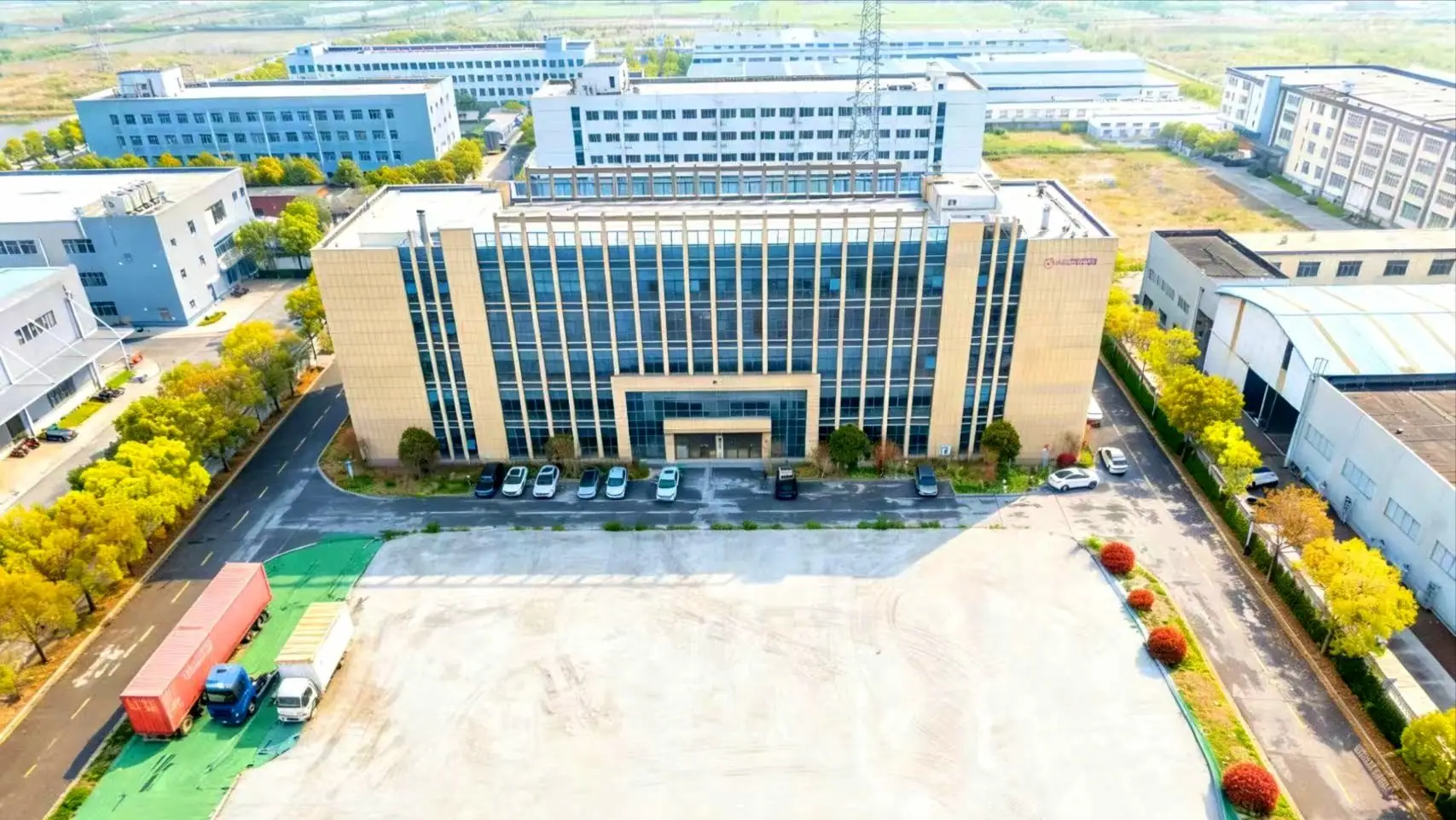青浦区园区实景：青浦华新天天皇宇科创园招商 80-1200㎡可分割 市级孵化园（第2张）
