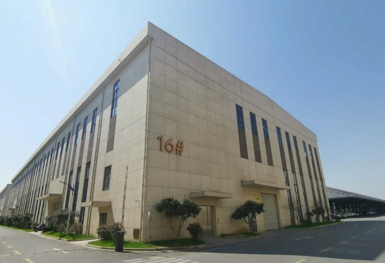 昆山玉山镇厂房8000㎡出租双层砖混大柱距