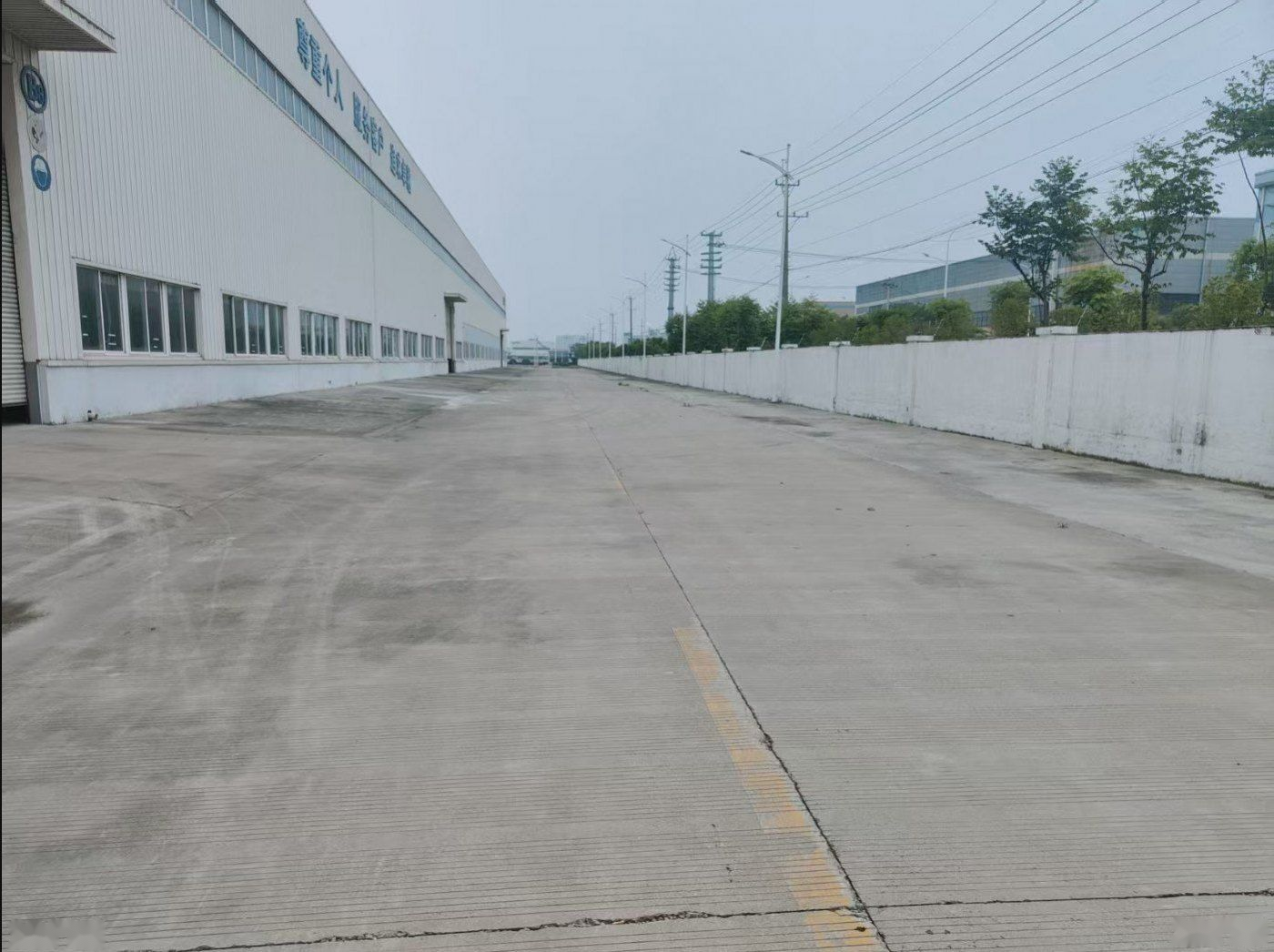 常熟12000㎡钢架结构单层厂房出租，14米层高大车畅行