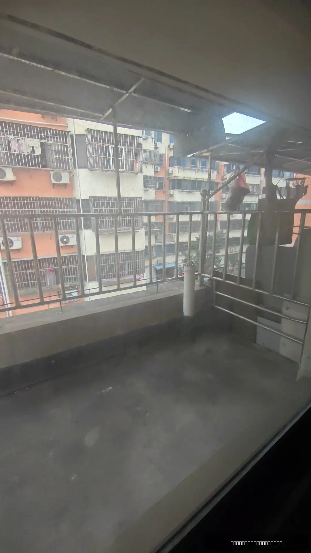 昆山开发区商业地产实景：昆山市中心黄金地段三层商铺（第4张）