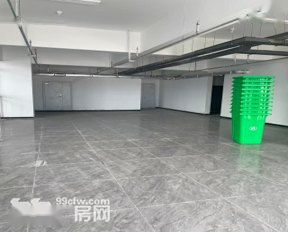 苏州虎丘区4000㎡仓库出租，近高速独门独院