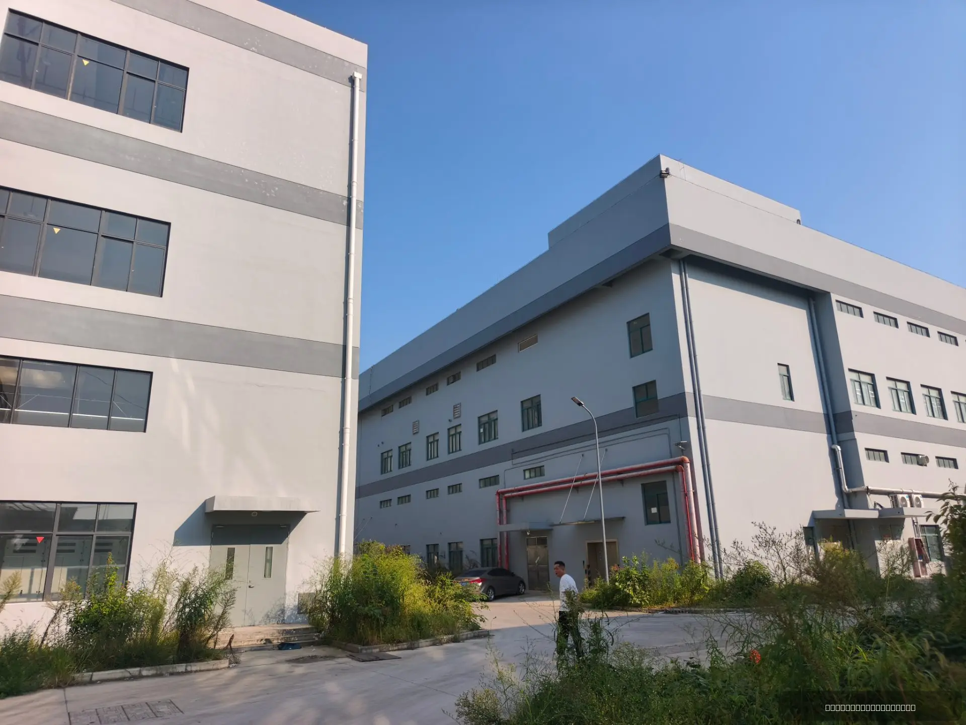 昆山100亩国有土地，8万平方的厂房，出售