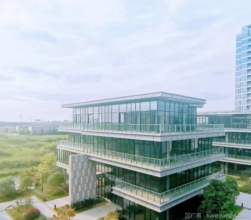 吴江区写字楼实景：吴江国测智慧城市产业化基地 花园式独栋办公出售 带庭院露台（第2张）