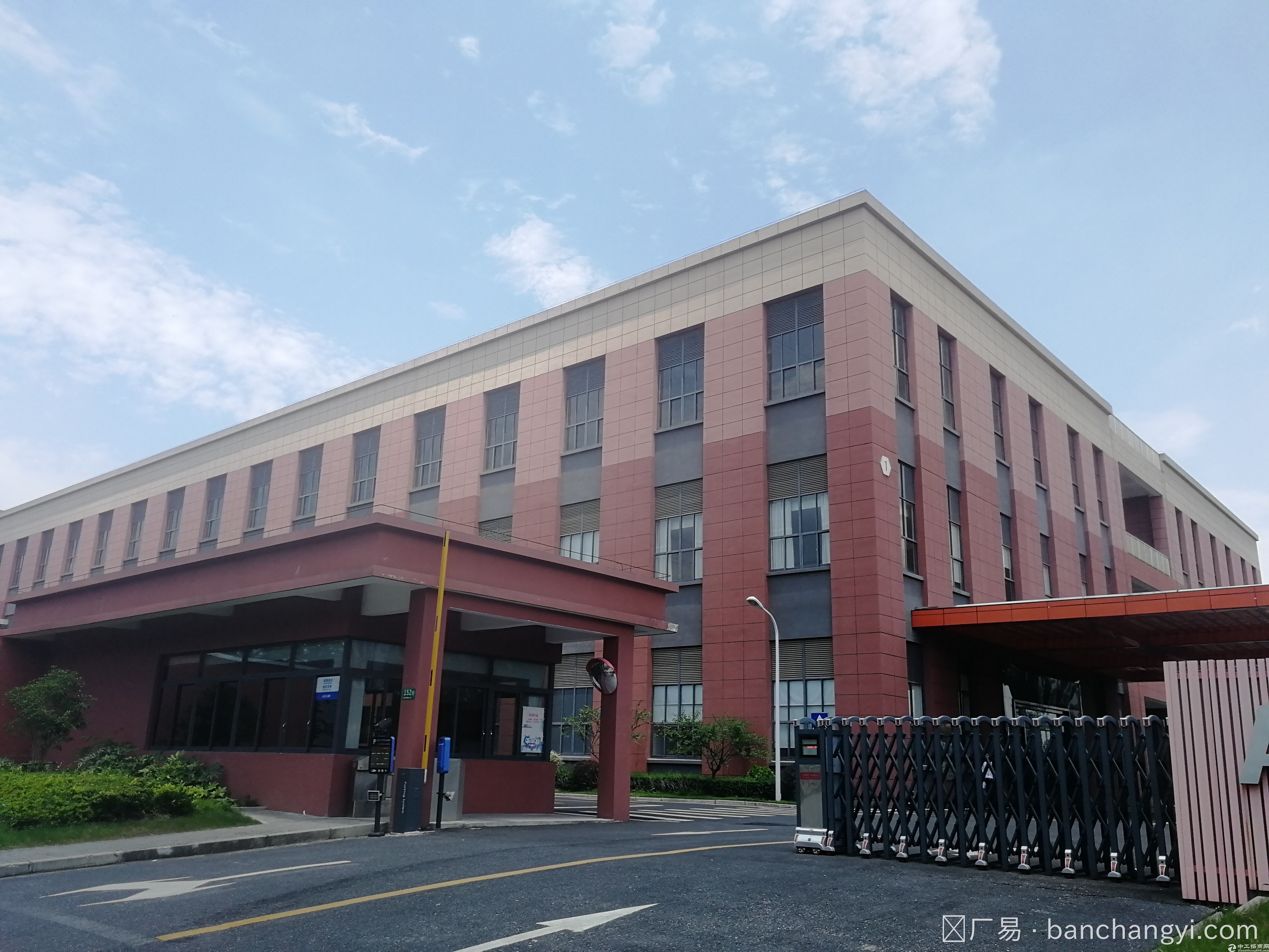 104地块公区装修独立一层厂房出租
